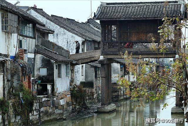墨西哥首都恢复斗牛活动 遭反对者强烈抗议